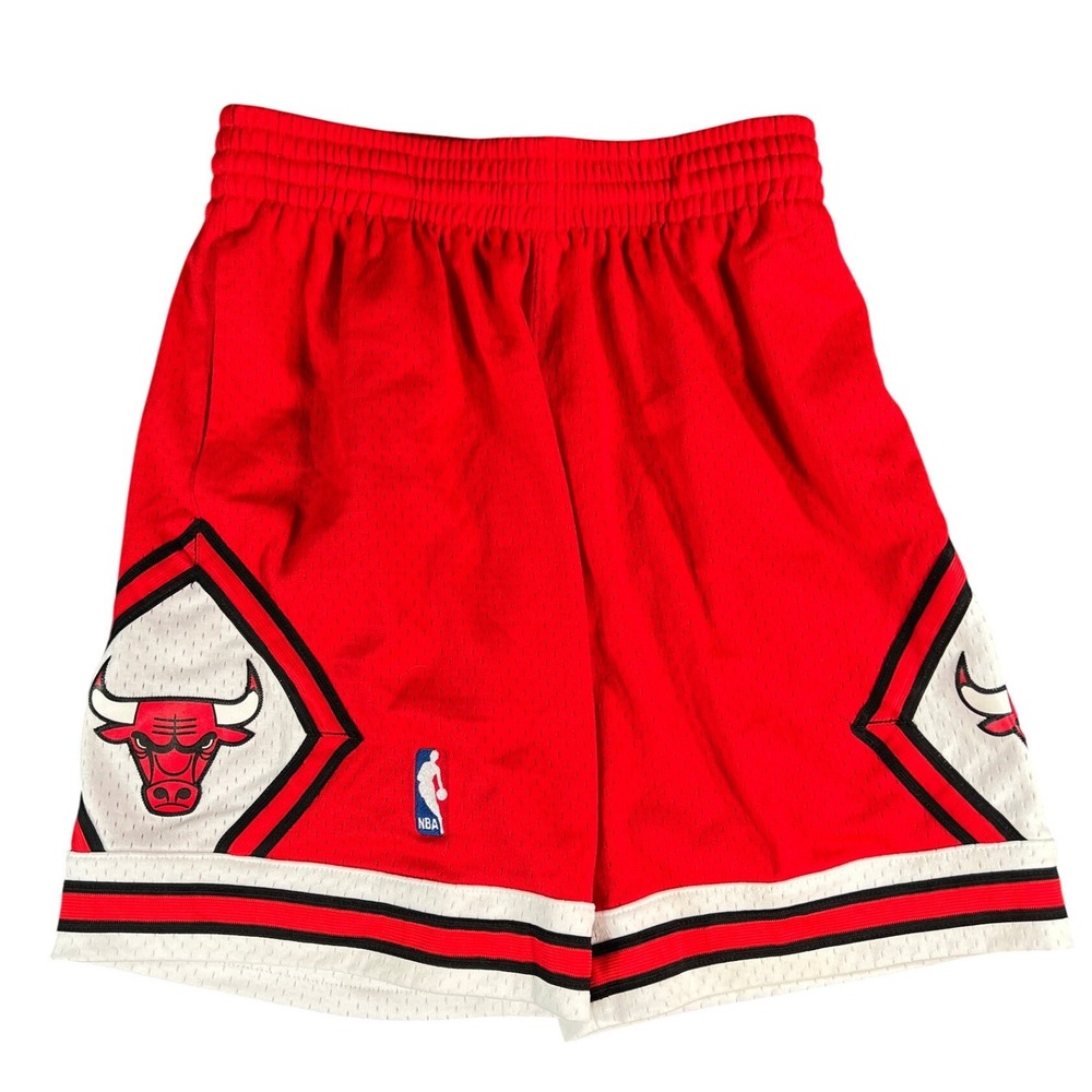 Mitchell & Ness Chicago Bulls Shorts Mens Small Red 1997-98 Hardwood Classics